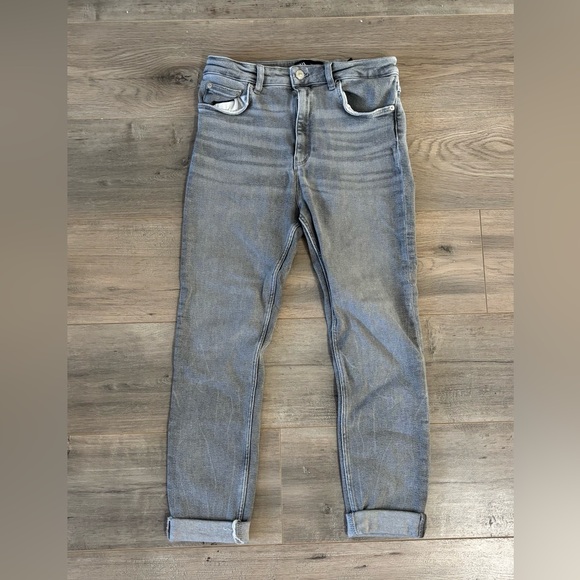 Zara - Mid Waist Straight/Skinny Leg Jeans - Picture 1 of 2